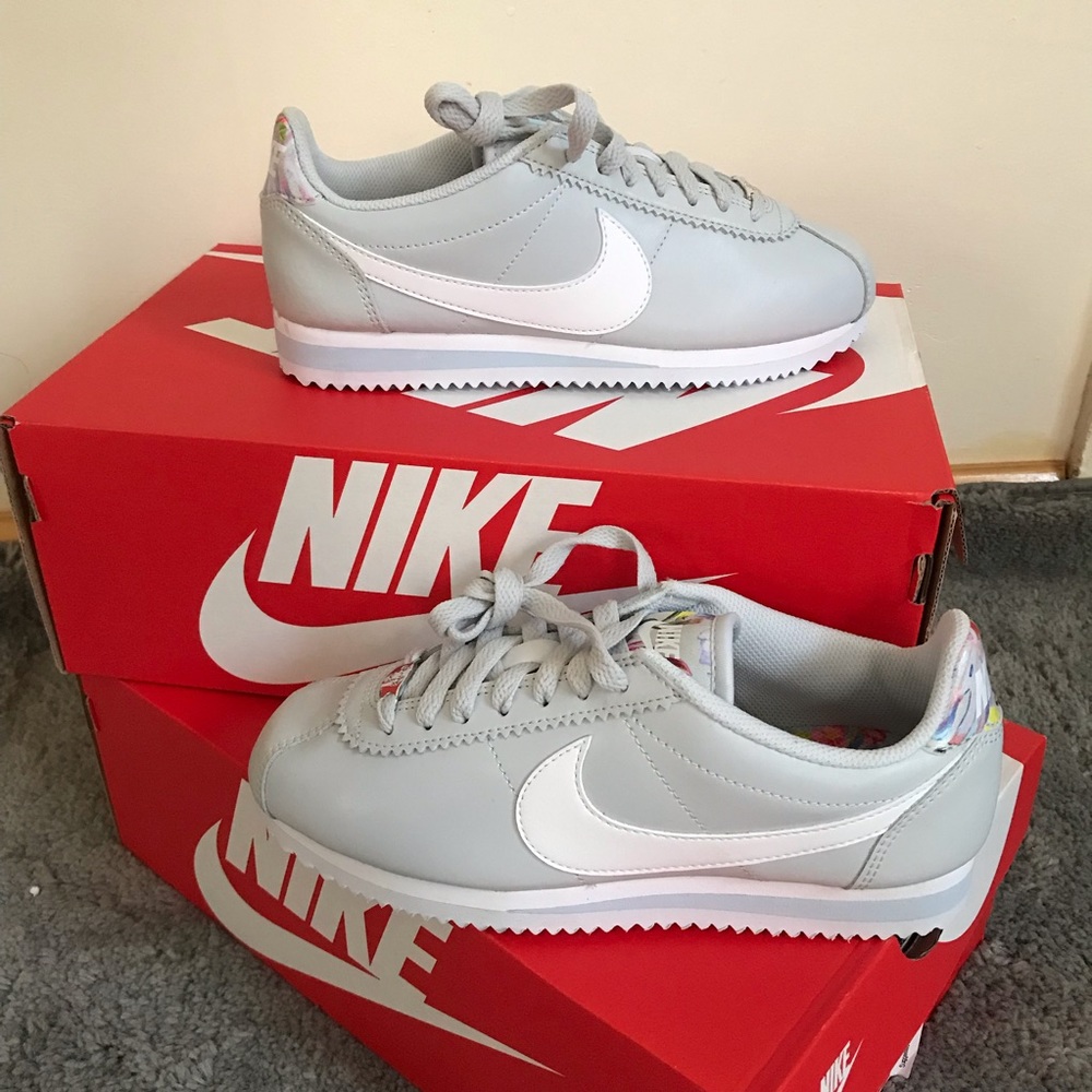 NWT Nike Cortez FIRM $ - Picture 6 of 8